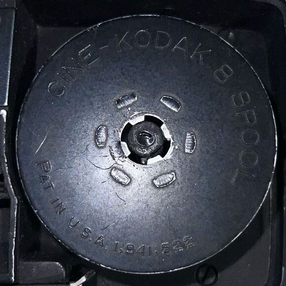1950s Revere Eight Model 50 Super8 8MM Wind Driven Camera - Picture 11 of 12